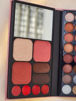 Best ANYLADY Kompaktowa paletka do makijażu - cienie, konturowanie, usta- 33 odcienie Oczy