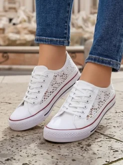 Sale Aurelia Bianco - Ażurowe białe trampki z tkaniny, rozmiar 40 Ugc|Trampki