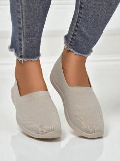 Best Beżowe damskie slip-ony Callista – lekkie buty tkaninowe na płaskiej podeszwie Półbuty