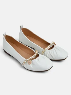 Clearance Białe baleriny damskie Callista z łańcuszkiem – skóra ekologiczna, klasyka Włoch Buty Na Wielkie Wyjście|Baleriny Klasyczne
