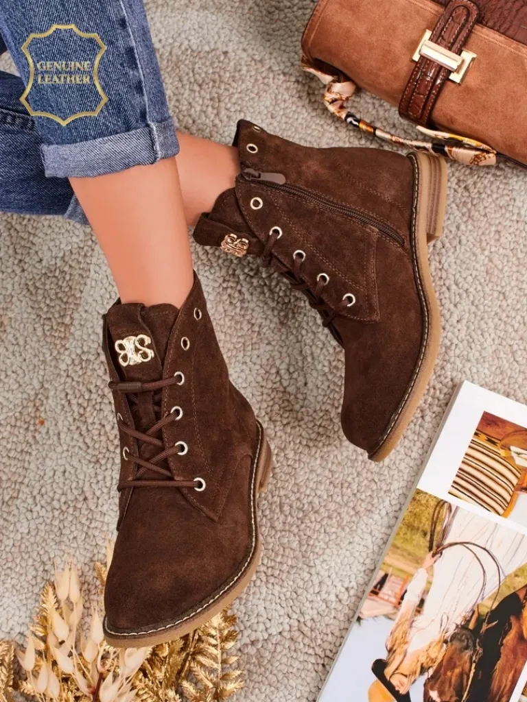 Botki damskie Aurelia Romano z naturalnego zamszu – brązowe, z futerkiem Botki Bez Ocieplenia|Botki Sznurowane