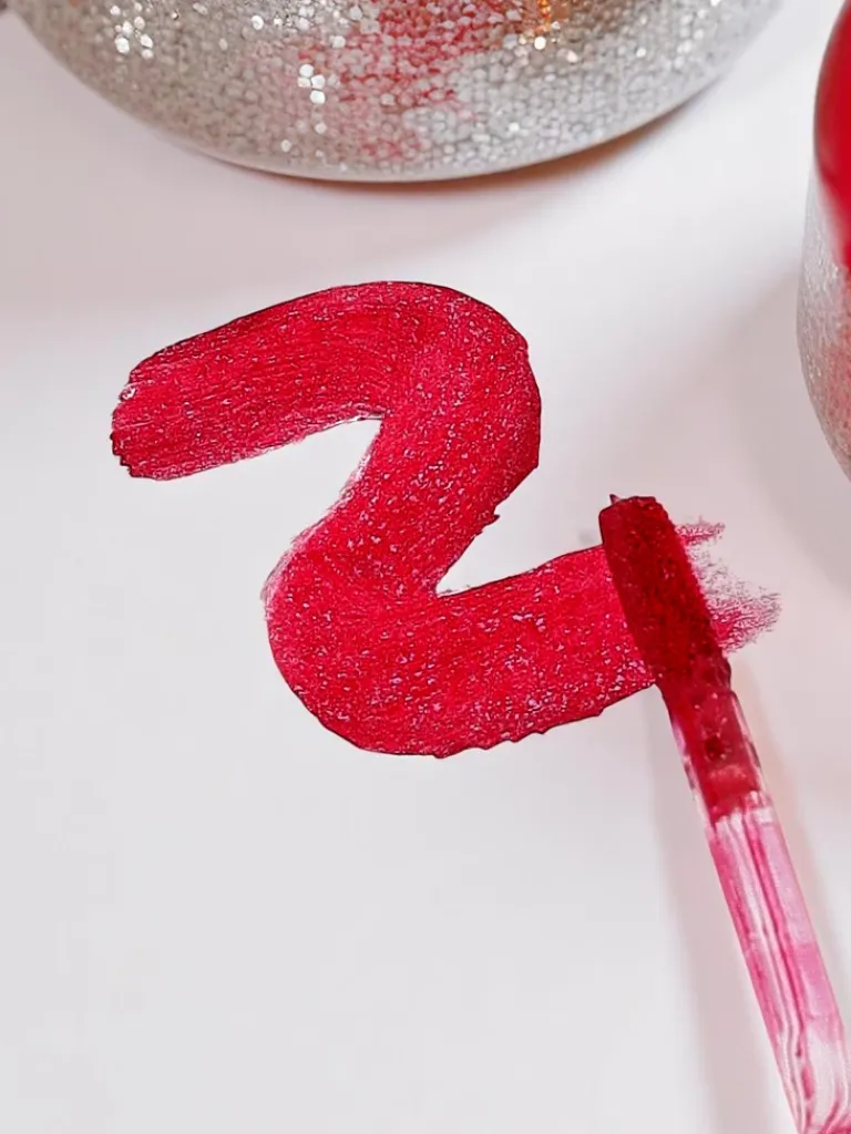 Best Błyszczyk z brokatem i błyszczyk bezbarwny 2w1 Lady Bug Usta