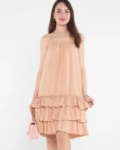 Best Camelowa damska sukienka na ramiączkach z falbankami - Odzież Sukienki Krótkie