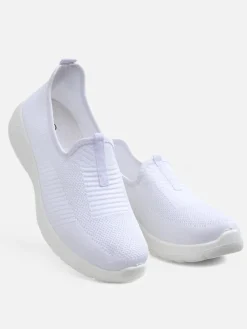 Clearance Damskie białe slip-ony Callista z oddychającej tkaniny na płaskim obcasie Damskie Bieganie, Ćwiczenia I Trening