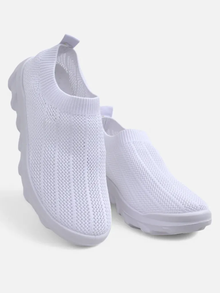 Clearance Damskie białe tenisówki Astrea z przewiewnej tkaniny na płaskiej podeszwie Damskie Bieganie, Ćwiczenia I Trening