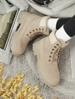 Clearance Damskie botki trapery Avienne Trapery|Botki Bez Ocieplenia