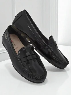 Discount Damskie Mokasyny Cyra Nero z ekoskóry lakierowanej, klasyczny styl włoski Mokasyny Na Płaskiej Podeszwie