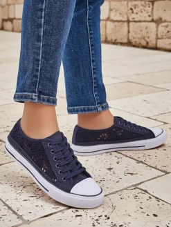 Outlet Damskie tenisówki Callista granatowe ażurowe na płaskiej podeszwie Trampki