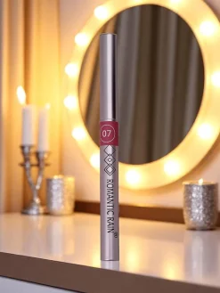 New Kredka do ust w kolorze Beige Marshmallow Usta