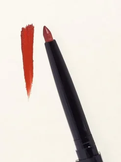 Clearance Kredka do ust w kolorze Soft Red Usta