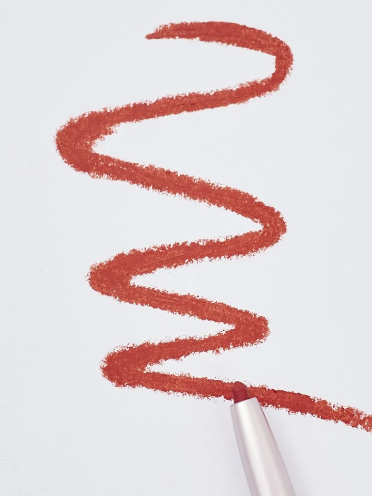 Clearance Kredka do ust w kolorze Strawberry Mousse Usta