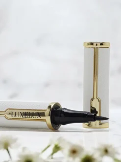 New Luxelux Wodoodporny eyeliner 1ml Oczy
