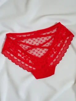 Majtki damskie typu figi z koronką i paseczkami Figi