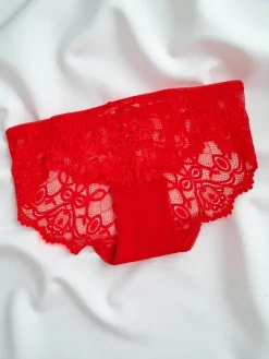 Sale Majtki damskie typu figi z koronką Figi