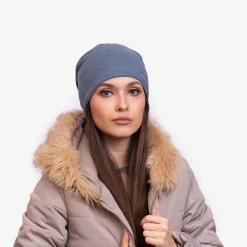 Outlet Niebieska ocieplana damska czapka - Akcesoria Damskie Czapki I Kapelusze