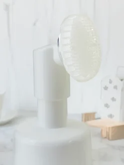 Best Oczyszczająca nawilżająca pianka do twarzy redukująca przebarwienia KOKOS ze szczoteczką Twarz