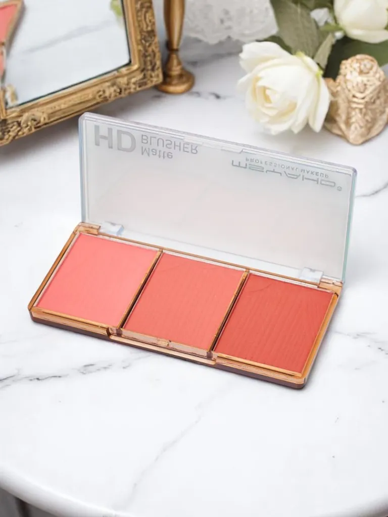 Best Paletka 3 odcieni matowego różu do policzków kolor Cool Rose Twarz