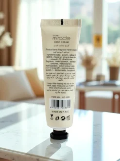 Discount Perfumowany krem do rąk nawilżający Dłonie