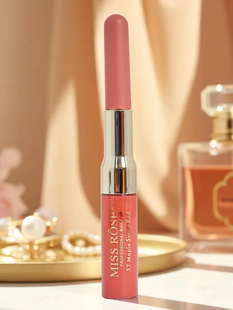 Sale Pomadka do ust w płynie i konturówka 2w1 Strawberry Mousse Usta