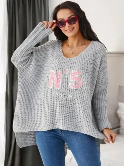 Akrylowy damski sweter dzianinowy z napisami Swetry