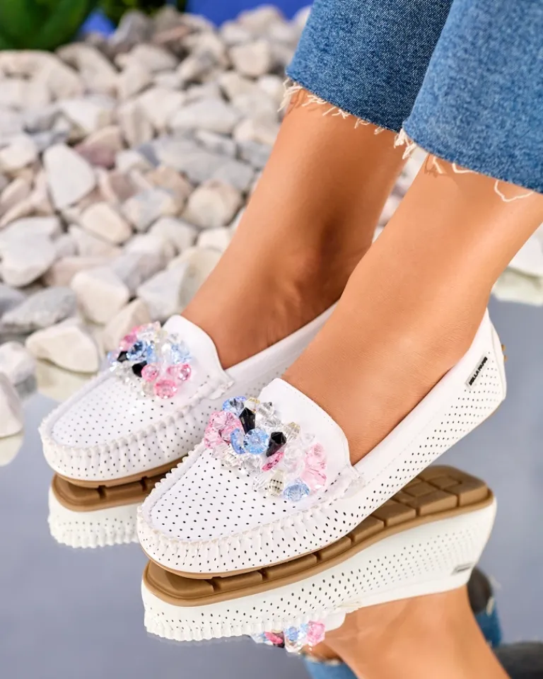 Ażurowe białe mokasyny damskie z ozdobnymi kryształkami Cizzas Półbuty|Mokasyny Na Płaskiej Podeszwie