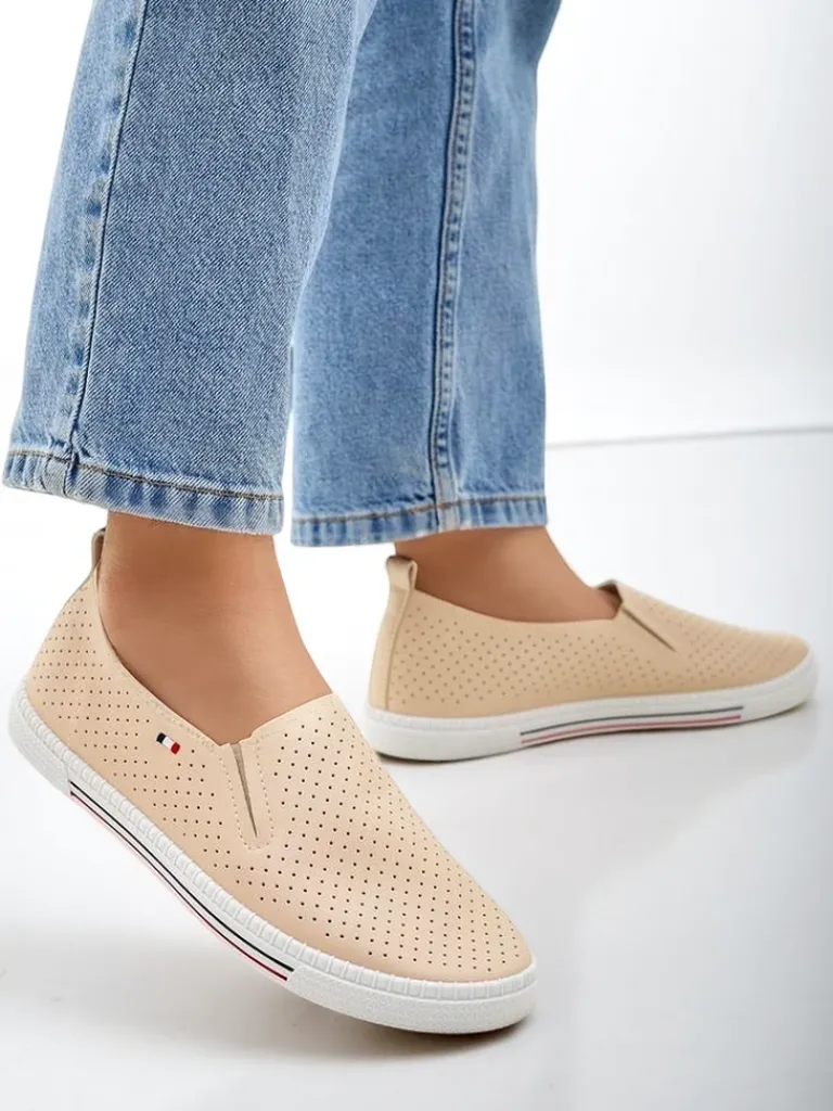 Clearance Ażurowe damskie półbuty slip on Vielles Półbuty