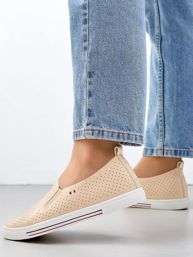 Clearance Ażurowe damskie półbuty slip on Vielles Półbuty