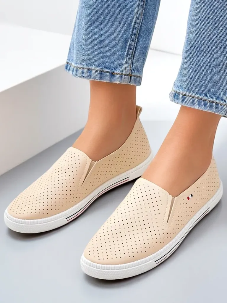 Clearance Ażurowe damskie półbuty slip on Vielles Półbuty