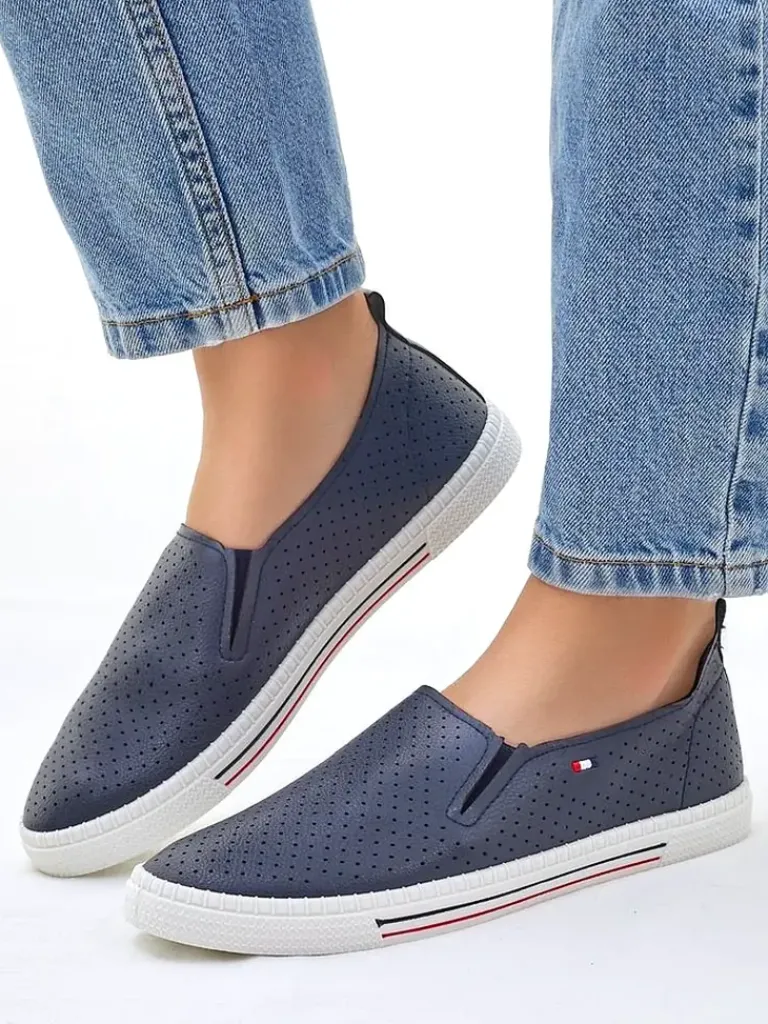 Clearance Ażurowe damskie półbuty slip on Vielles Półbuty