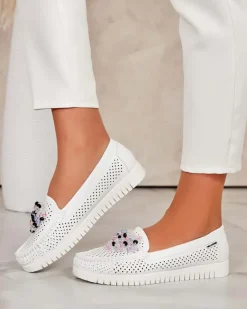 Ażurowe mokasyny damskie z koralikami Namis Półbuty|Mokasyny Na Płaskiej Podeszwie