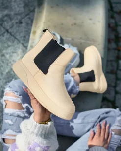 Beżowe damskie botki a'la śniegowce Uteris Botki Z Delikatnym Ociepleniem|Botki Na Platformie