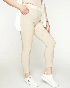 Clearance Beżowe damskie spodnie materiałowe z napisem PLUS SIZE Plus Size|Spodnie Materiałowe
