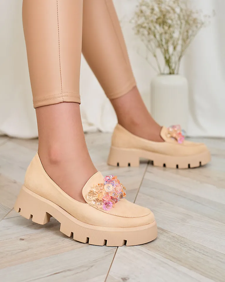 Clearance Beżowe damskie mokasyny z kolorowymi kryształkami Crystal Glam Półbuty|Mokasyny Na Płaskiej Podeszwie