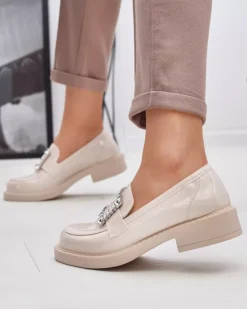 Sale Beżowe damskie półbuty z kryształkami Larri Półbuty