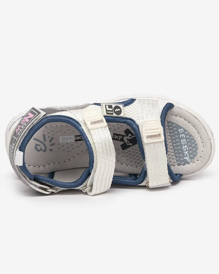 Clearance Białe dziecięce sandałki z naszywkami Kiteks Dziewczęce