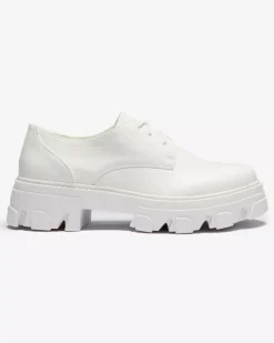 Outlet Białe półbuty damskie Delgor Półbuty