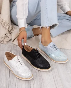 Outlet Białe sznurowane półbuty damskie Isdiohra Półbuty