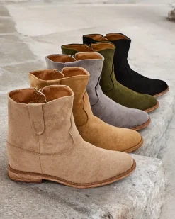 Outlet Botki a'la kowbojki na krytym koturnie Patorias Botki Z Grubym Ociepleniem