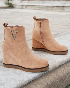 Outlet Botki damskie na koturnie Nerias Botki Z Delikatnym Ociepleniem|Botki Na Koturnie