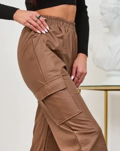 New Brązowe damskie spodnie typu bojówki z eko skóry Eko Skórzane|Spodnie Cargo