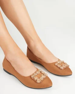 Brązowe damskie eko-zamszowe balerinki z ozdobą Linselisa Baleriny Klasyczne