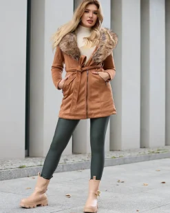 Sale Camelowa damska kurtka płaszcz z futerkiem Kurtki / Marynarki / Płaszcze
