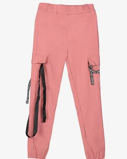 Outlet Ciemnoróżowe damskie spodnie bojówki z paskiem Spodnie Cargo