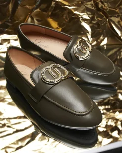 Ciemnozielone mokasyny damskie ze złotą ozdobą Uletta Mokasyny Na Płaskiej Podeszwie