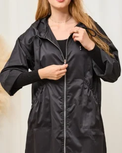 Czarna damska kurtka płaszcz z kapturem Kurtki / Marynarki / Płaszcze