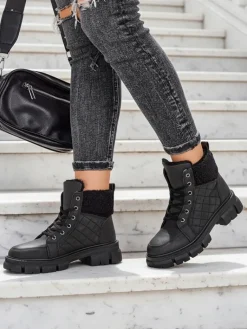 Clearance Czarne damskie ocieplane botki typu trapery Hogenaf Trapery|Botki Z Delikatnym Ociepleniem