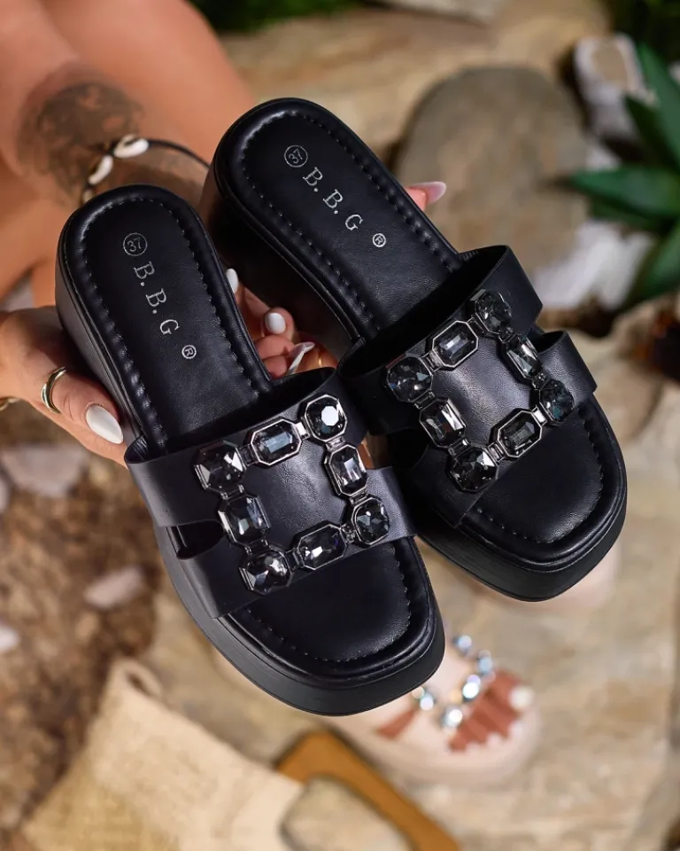 Discount Czarne damskie zdobione klapki na masywnej podeszwie Norixi Klapki Na Obcasie|Klapki Płaskie