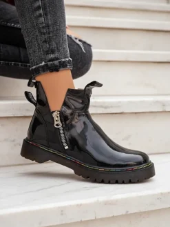 Sale Czarne lakierowane botki damskie z suwakiem Odeta Botki Bez Ocieplenia|Botki Na Płaskim Obcasie