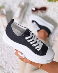 Sale Czarne sportowe trampki na platformie Luceri Trampki