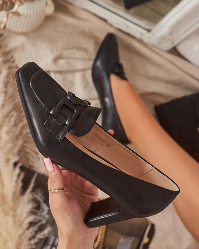 Online Czółenka damskie w kolorze czarnym Mokwell Klasyczne